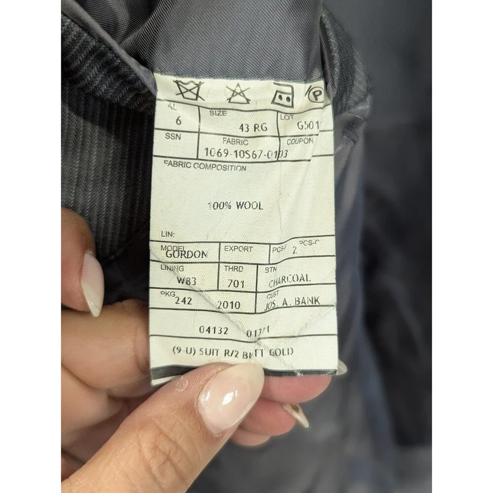 Jos. A. Bank Size 43 Charcoal Gray Striped 100% Wool Gordon‎ Blazer